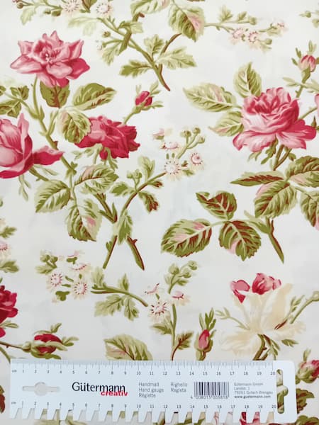 20260707_120025 Patchwork - Meterware - Maywood - Rosen auf schwarz